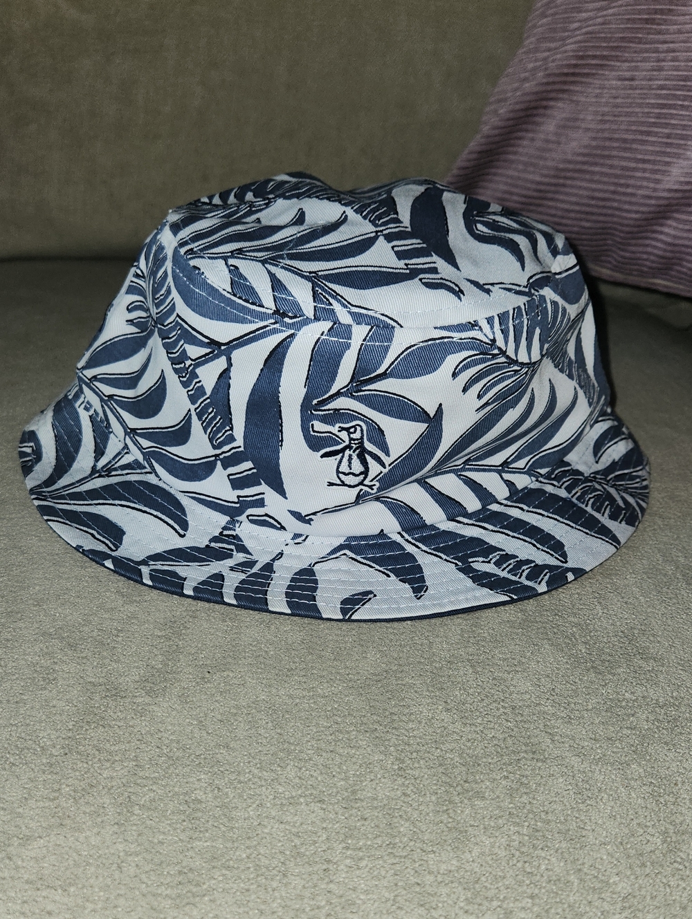 Tropical Leaf Pattern Bucket Hat - Blue & White *BRAND NEW*